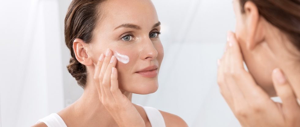 Facial Eczema : good skincare helps reduce symptoms